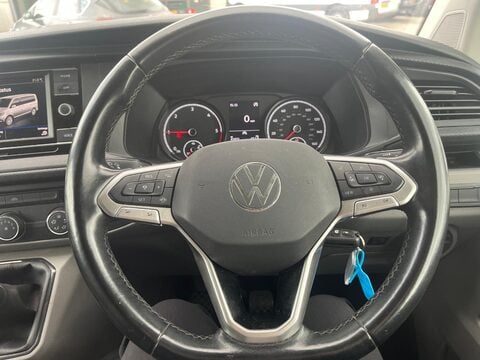 Volkswagen Transporter T30 TDI P/V HIGHLINE 13