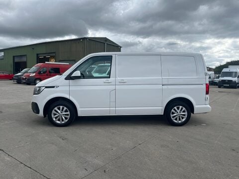 Volkswagen Transporter T30 TDI P/V HIGHLINE 9