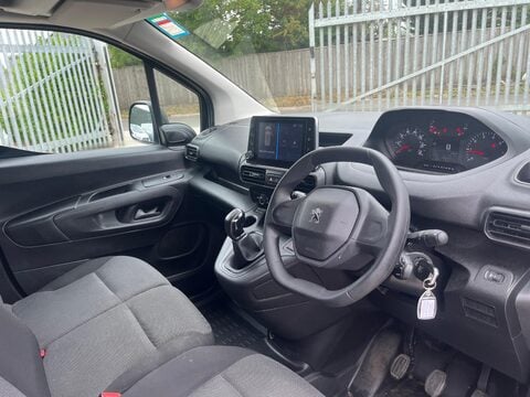 Peugeot Partner BLUEHDI PROFESSIONAL PREMIUM L1 10