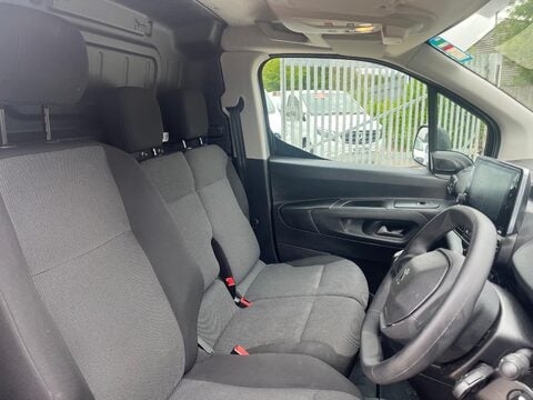 Peugeot Partner BLUEHDI PROFESSIONAL PREMIUM L1 11