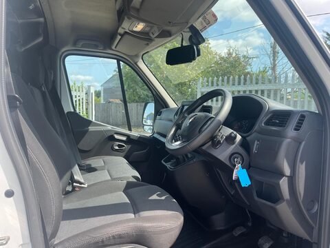 Renault Trucks Uk Master 35 L3H1 10