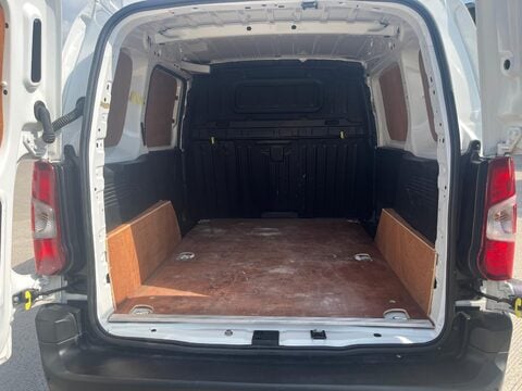 Peugeot Partner BLUEHDI PROFESSIONAL PREMIUM L1 7