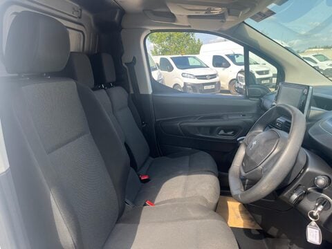 Peugeot Partner BLUEHDI PROFESSIONAL PREMIUM L1 11