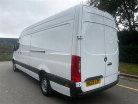 Mercedes-Benz Sprinter 315 CDI PROGRESSIVE 7