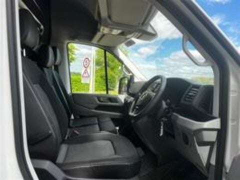 Volkswagen Crafter CR35 TDI L H/R P/V TRENDLINE 11