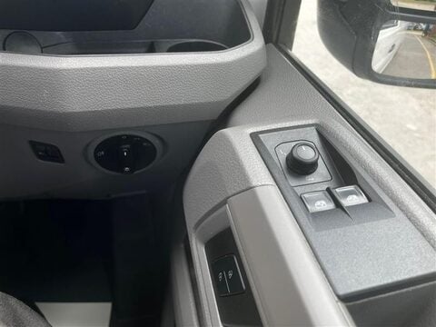Volkswagen Crafter CR35 TDI L H/R P/V TRENDLINE 14