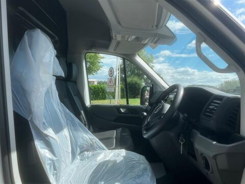 Volkswagen Crafter CR35 TDI L H/R P/V TRENDLINE 12