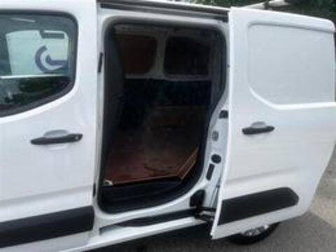 Peugeot Partner BLUEHDI PROFESSIONAL PREMIUM L1 7