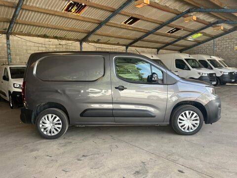 Peugeot Partner BLUEHDI PROFESSIONAL PREMIUM L1 4