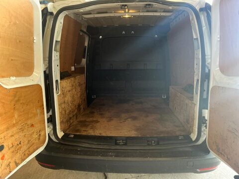 Volkswagen Caddy C20 TDI COMMERCE 16