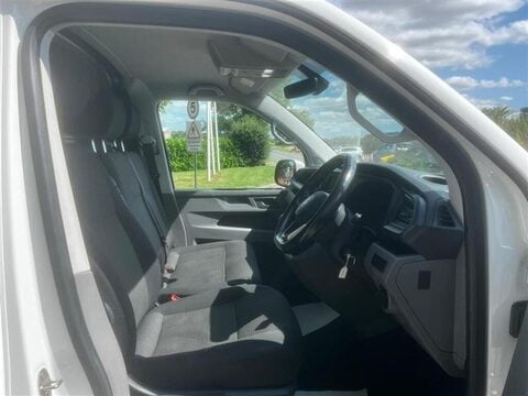 Volkswagen Transporter T30 TDI P/V HIGHLINE 10