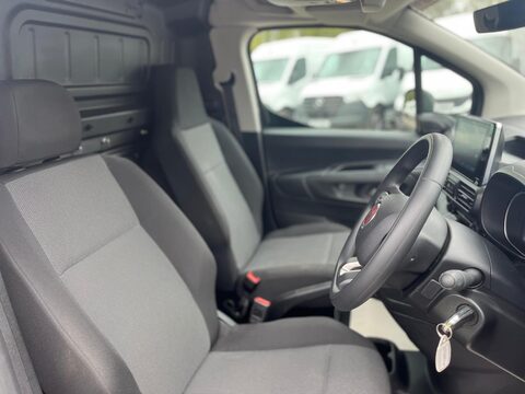 Fiat Doblo BLUEHDI SWB P/V 11