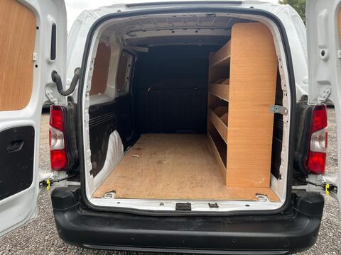 Peugeot Partner BLUEHDI PROFESSIONAL PREMIUM PLUS L2 7