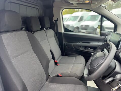 Peugeot Partner BLUEHDI PROFESSIONAL PREMIUM PLUS L2 11
