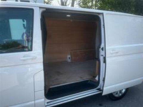 Volkswagen Transporter T30 TDI P/V HIGHLINE 7