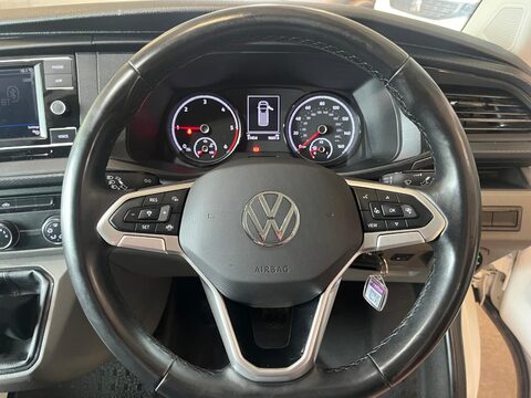 Volkswagen Transporter T30 TDI P/V HIGHLINE 13