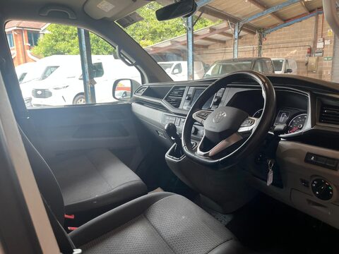 Volkswagen Transporter T30 TDI P/V HIGHLINE 10