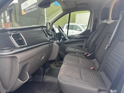 Ford Transit Custom 300 LIMITED P/V ECOBLUE 7