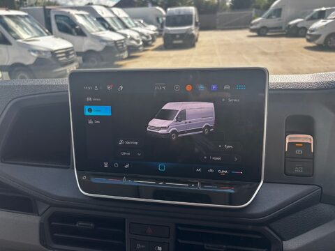 Volkswagen Crafter CR35 TDI L H/R P/V COMMERCE 11