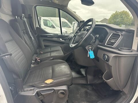 Ford Transit Custom 300 LIMITED P/V ECOBLUE 12
