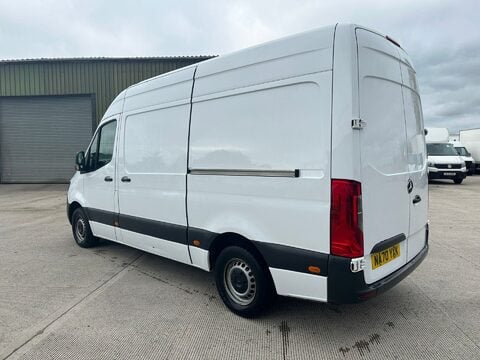 Mercedes-Benz Sprinter 315 CDI PROGRESSIVE 8