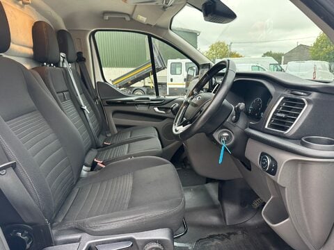 Ford Transit Custom 300 LIMITED P/V ECOBLUE 10
