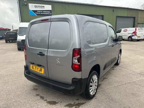 Peugeot Partner BLUEHDI PROFESSIONAL PREMIUM L1 5