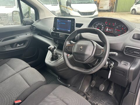 Peugeot Partner BLUEHDI PROFESSIONAL PREMIUM L1 14