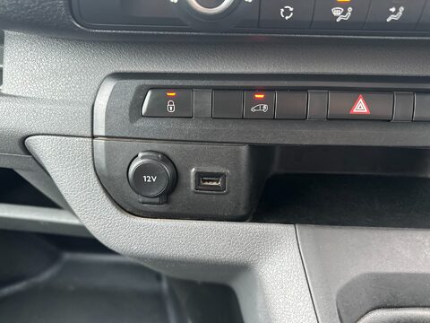 Peugeot Expert BLUEHDI PROFESSIONAL L1 8