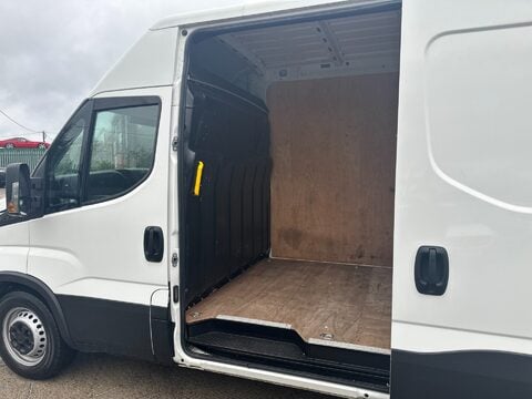 Iveco Daily 35S14VB 11