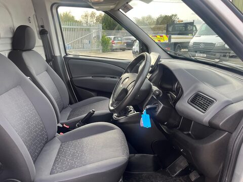 Fiat Doblo 16V TECNICO MULTIJET II 9