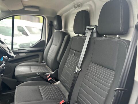 Ford Transit Custom 300 LIMITED P/V ECOBLUE 16