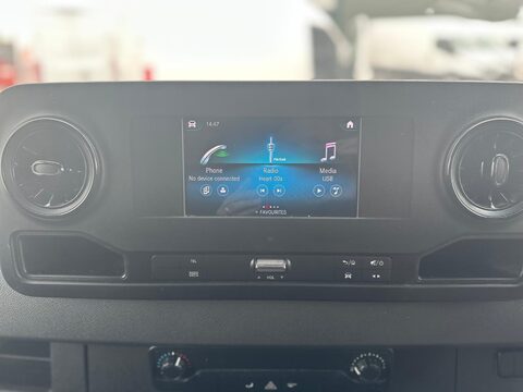 Mercedes-Benz Sprinter 315 CDI PROGRESSIVE 8