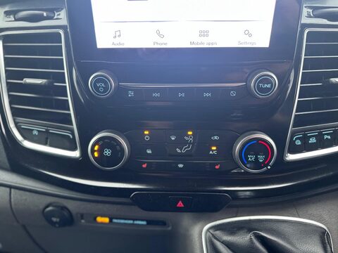 Ford Transit Custom 300 LIMITED P/V ECOBLUE 16