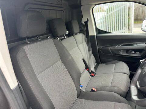 Peugeot Partner BLUEHDI PROFESSIONAL PREMIUM L1 17