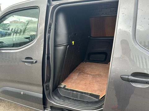 Peugeot Partner BLUEHDI PROFESSIONAL PREMIUM L1 20