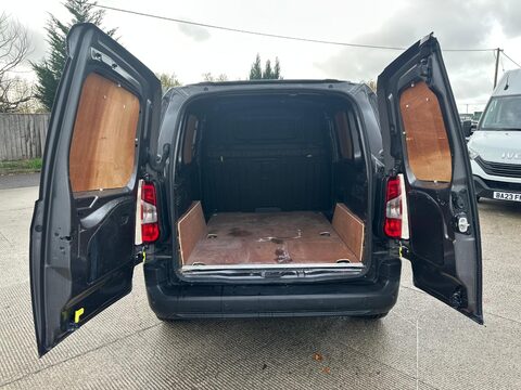 Peugeot Partner BLUEHDI PROFESSIONAL PREMIUM L1 21