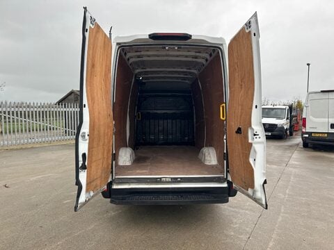 Iveco Daily 35S14VB 18