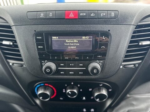 Iveco Daily 35S14VB 10