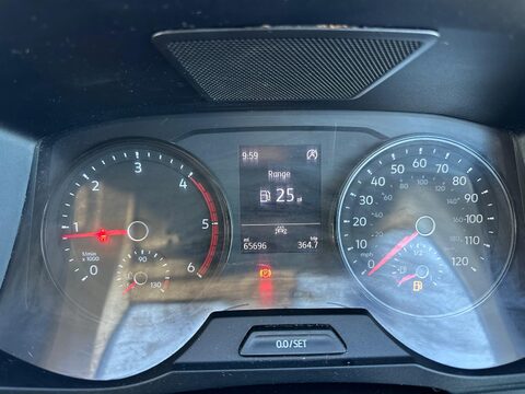 Volkswagen Crafter CR35 TDI M H/R P/V TRENDLINE 11