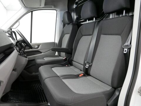 Volkswagen Crafter CR35 TDI M H/R P/V TRENDLINE 16