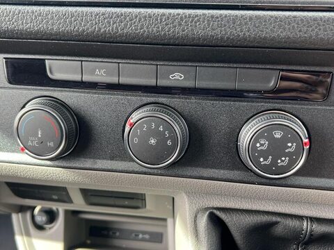 Volkswagen Crafter CR35 TDI M H/R P/V TRENDLINE 20