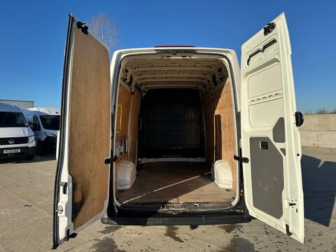 Volkswagen Crafter CR35 TDI M H/R P/V TRENDLINE 12