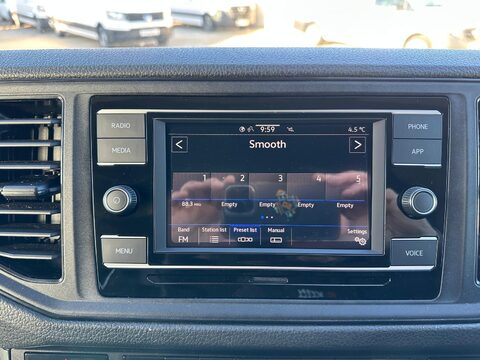 Volkswagen Crafter CR35 TDI M H/R P/V TRENDLINE 9