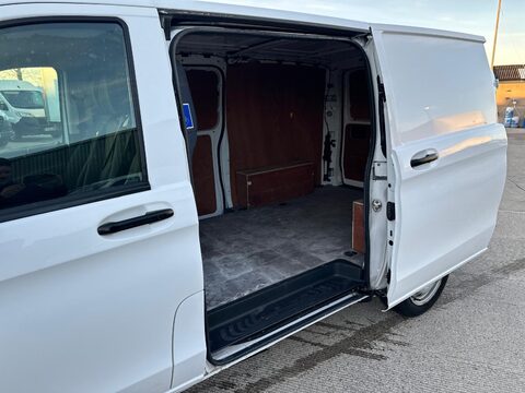 Mercedes-Benz Vito 114 PROGRESSIVE L2 21