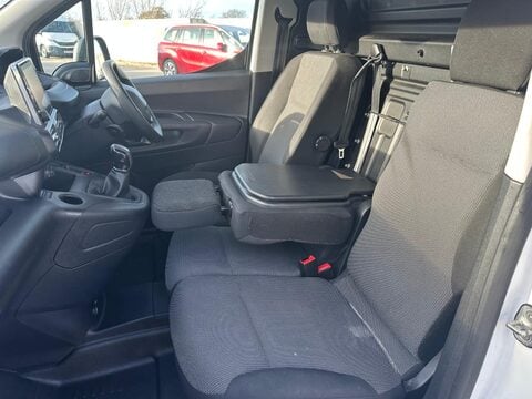 Peugeot Partner BLUEHDI PROFESSIONAL PREMIUM L1 18