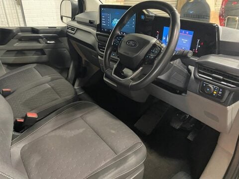 Ford Tourneo Custom 340 TITANIUM ECOBOOST 11