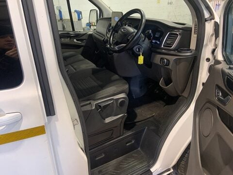 Ford Transit Custom 300 LIMITED DCIV ECOBLUE 12