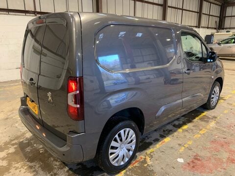 Peugeot Partner BLUEHDI PROFESSIONAL PREMIUM L1 5