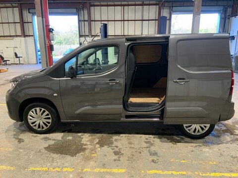 Peugeot Partner BLUEHDI PROFESSIONAL PREMIUM L1 10